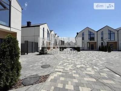 Продаж 2 поверхового таунхауса без меблів і ділянкою на 2 со