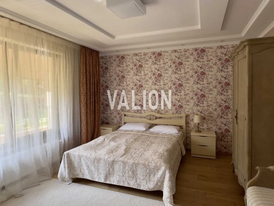 Продаж елітного котеджу 250 м² у Шаянах, Закарпатська обл.