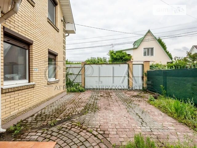 Продаж 2 поверхового будинку з балконом і ділянкою на 6 сото