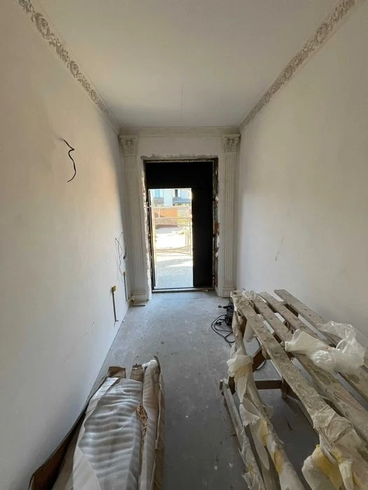 Продаж Будинку 366кв. м. Київ Жуляни Солом'янський р-н. Діля