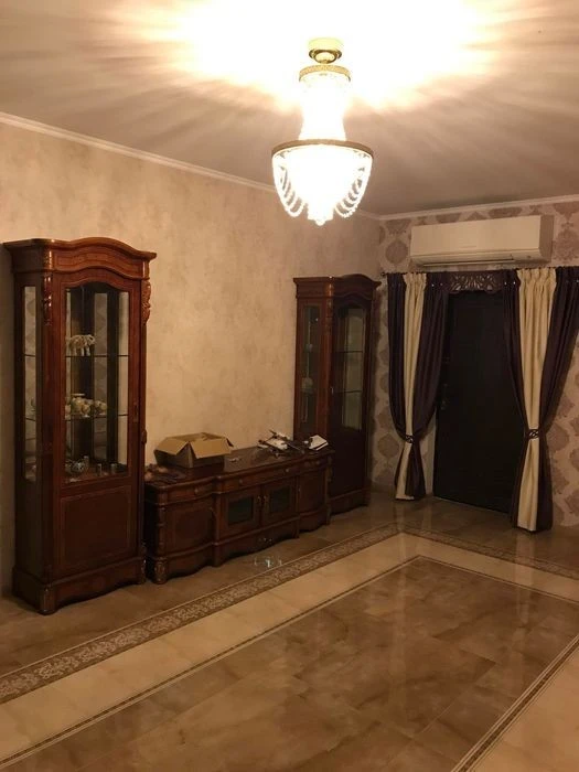 Продам приватний будинок в Бортничах