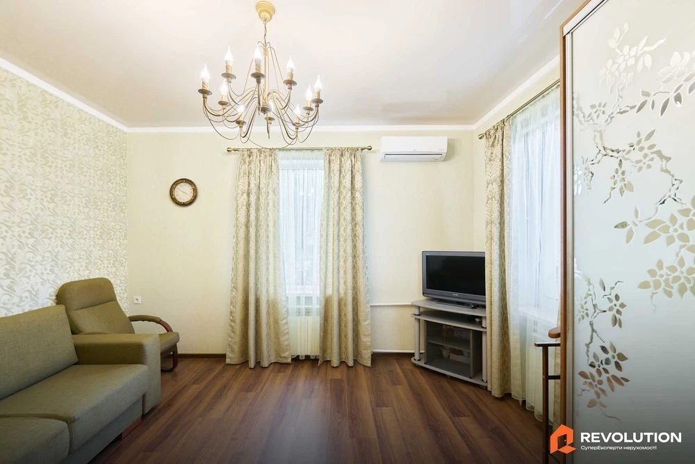Без комісії. Продаж частини будинку 52.5м2, мікрорайон Новоб