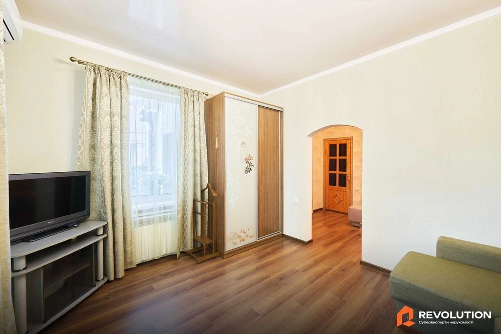 Без комісії. Продаж частини будинку 52.5м2, мікрорайон Новоб