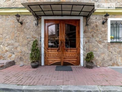 Продаж 6 поверхового будинку 1169.3 кв. м, 1 кімната, на вул