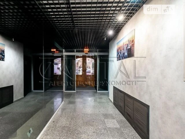 Продаж 6 поверхового будинку 1169.3 кв. м, 1 кімната, на вул