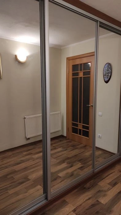 ТаунХаус- квартира, гараж, 10 хв від метро, П. Прокоповича.