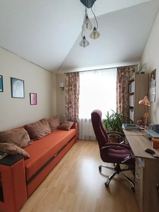 ТаунХаус- квартира, гараж, 10 хв від метро, П. Прокоповича.