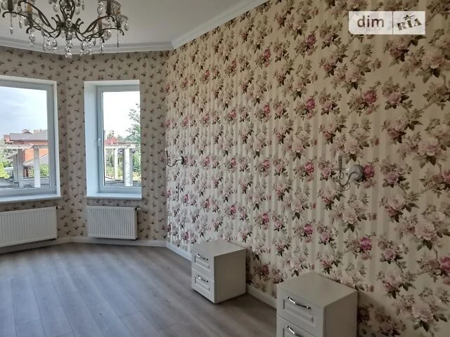Продаж 2 поверхового будинку з верандою і ділянкою на 10 сот