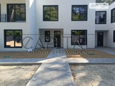 Продаж 2 поверхового будинку з опаленням і ділянкою на 10 со