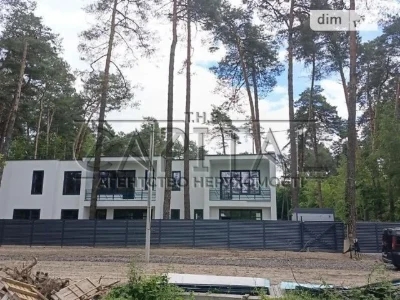 Продаж 2 поверхового будинку з опаленням і ділянкою на 10 со