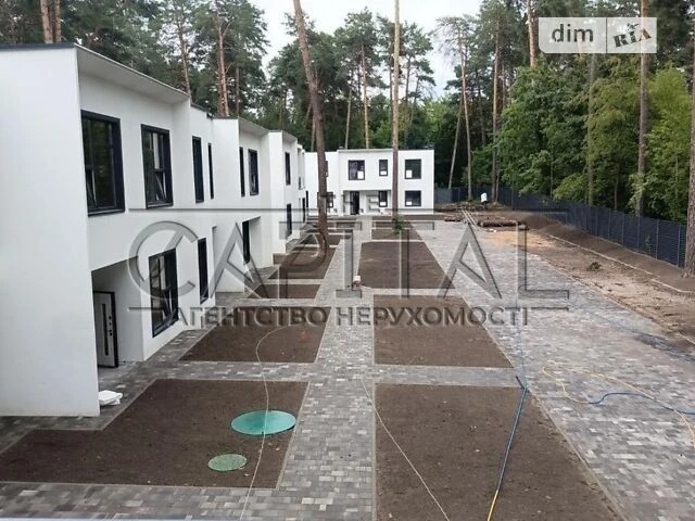 Продаж 2 поверхового будинку з опаленням і ділянкою на 10 со