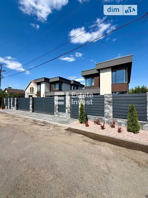 Продаж 2 поверхового будинку з ділянкою на 5 соток, 150 кв.