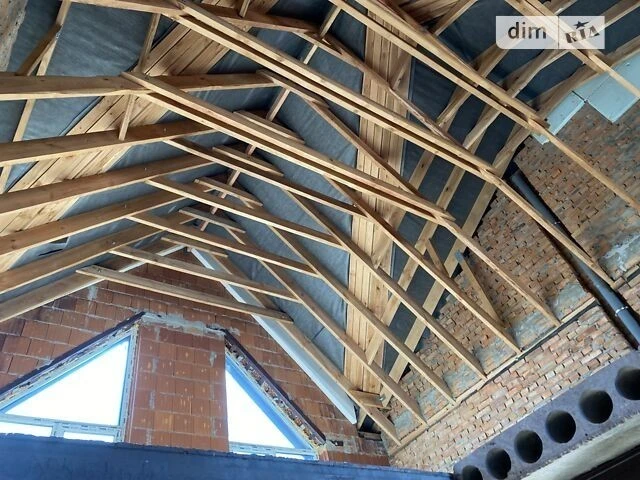Продаж 2 поверхового таунхауса 104 кв. м, 3 кімнати, на вул.