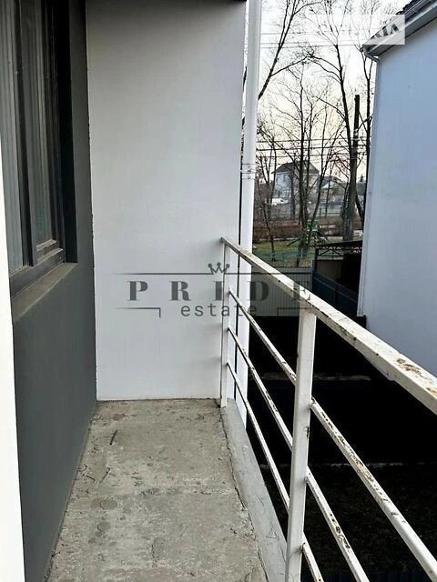 Продаж 3 поверхового таунхауса з ділянкою на 1 сотку, 100 кв