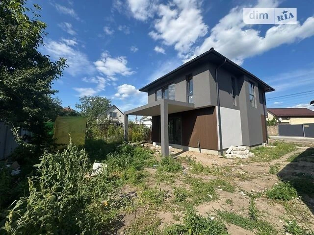 Продаж 2 поверхового будинку з ремонтом і ділянкою на 5 сото