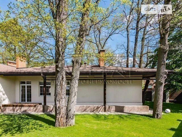 Продаж 2 поверхового будинку з мансардою і ділянкою на 12 со