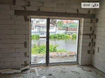 Продаж 3 поверхового таунхауса з ділянкою на 1.5 сотки, 135