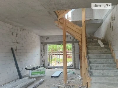 Продаж 3 поверхового таунхауса з ділянкою на 1.5 сотки, 135