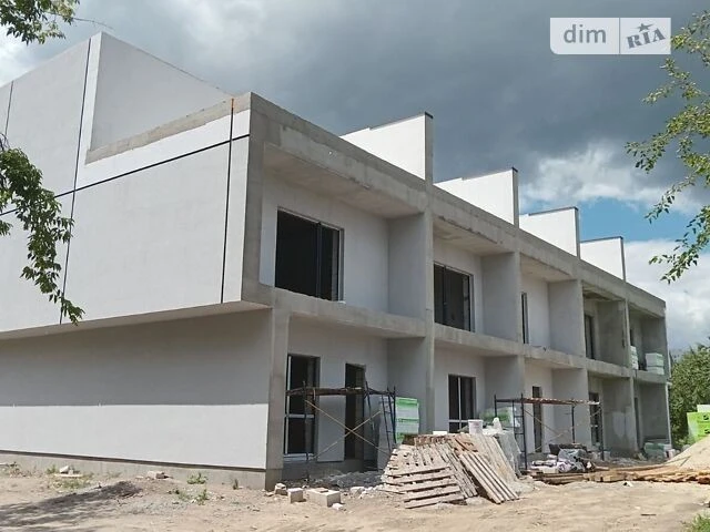Продаж 3 поверхового таунхауса з ділянкою на 1.5 сотки, 135