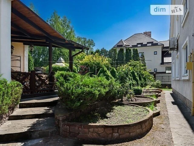 Продаж 2 поверхового будинку з гаражем і ділянкою на 10 сото
