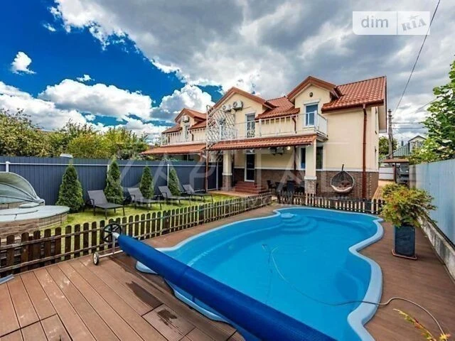 Продаж 2 поверхового будинку з опаленням і ділянкою на 3 сот