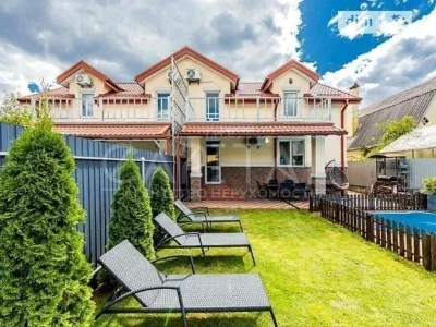 Продаж 2 поверхового будинку з опаленням і ділянкою на 3 сот