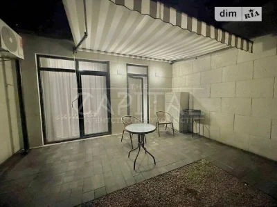 Продаж 1 поверхового таунхауса з ділянкою на 3 сотки, 64.4 к