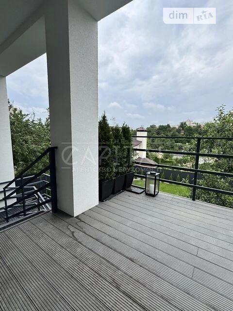 Продаж 2 поверхового будинку з ділянкою на 6 соток, 320 кв.