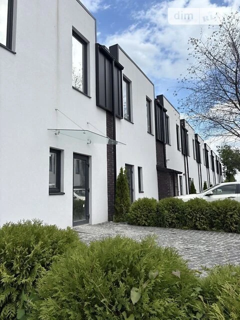 Продаж 2 поверхового таунхауса з ділянкою на 2 сотки, 105 кв