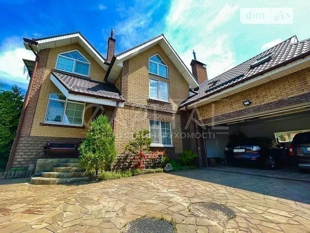 Продаж 3 поверхового будинку з гаражем і ділянкою на 9 соток
