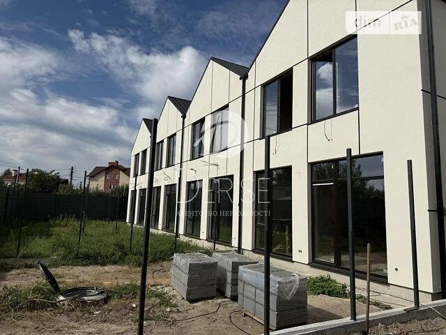 Продаж 2 поверхового будинку з ділянкою на 1 сотку, 120 кв.