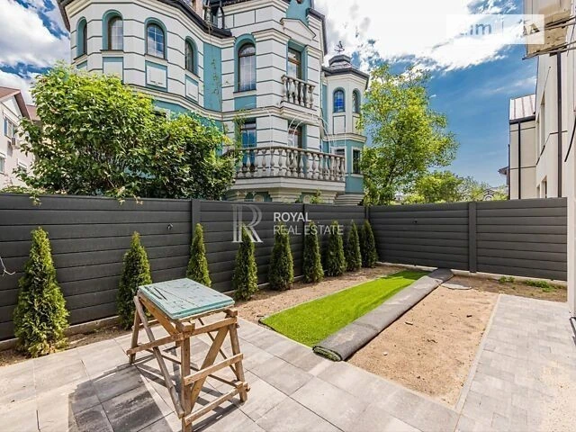 Продаж 2 поверхового таунхауса з ділянкою на 1.3 сотки, 120