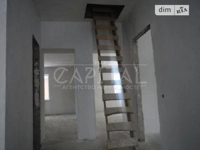 Продаж 2 поверхового будинку з мансардою і ділянкою на 10 со
