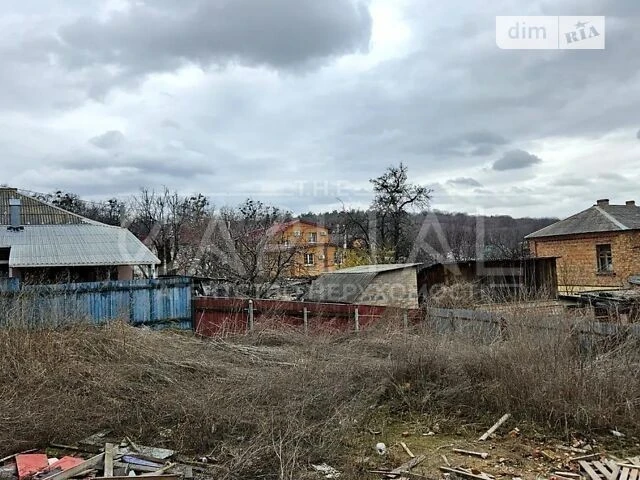 Продаж 3 поверхового будинку з ділянкою на 7 соток, 320 кв.