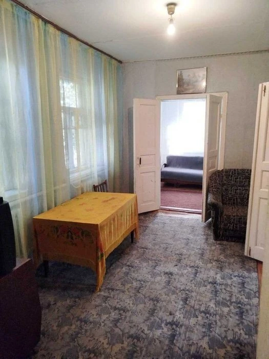 Будинок з великим участком в Києві, на березі озера, Бортнич