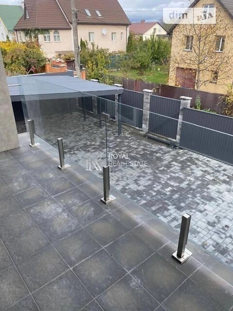 Продаж 2 поверхового дуплекса з ділянкою на 5 соток, 180 кв.