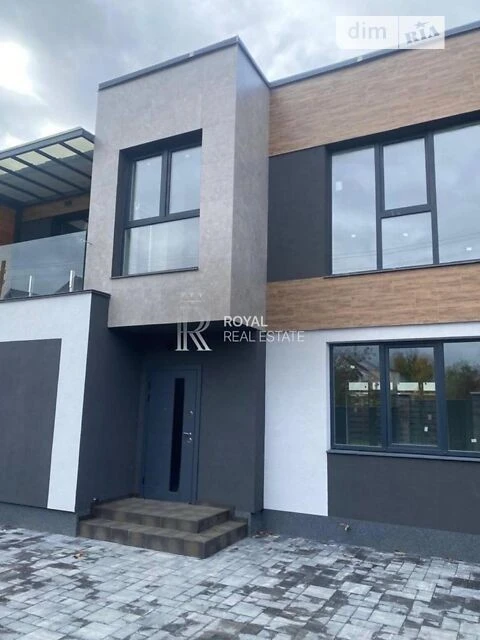 Продаж 2 поверхового дуплекса з ділянкою на 5 соток, 180 кв.