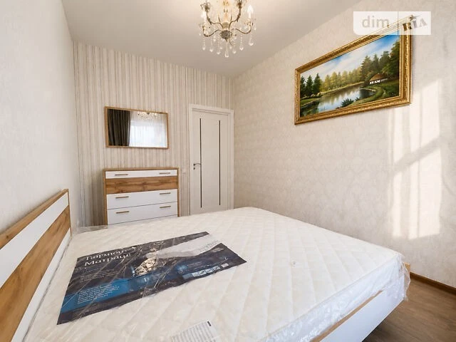 Продаж 2 поверхового таунхауса з ділянкою на 5 соток, 270 кв