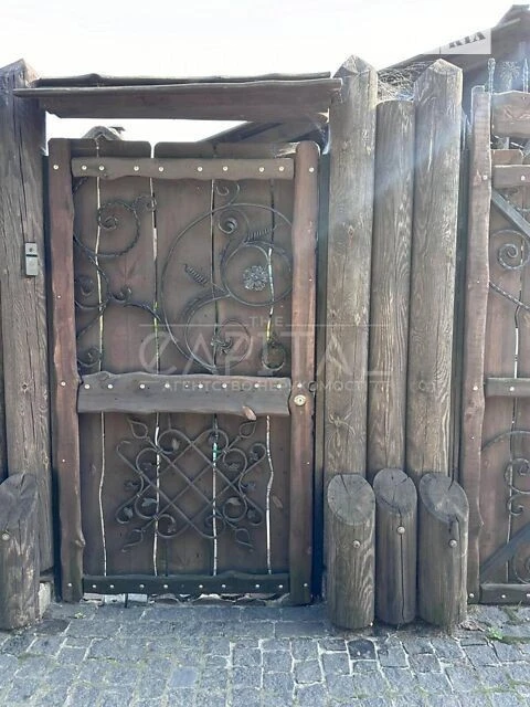Продаж 2 поверхового будинку з ділянкою на 6 соток, 140 кв.