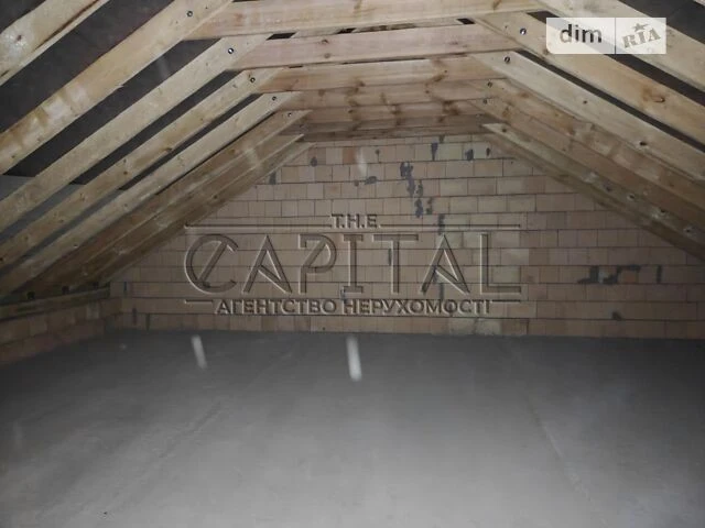 Продаж 3 поверхового будинку з мансардою і ділянкою на 5 сот