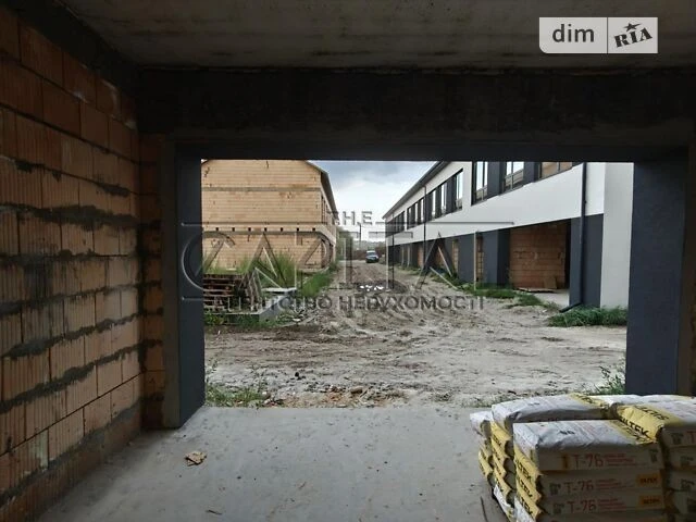 Продаж 3 поверхового будинку з мансардою і ділянкою на 5 сот