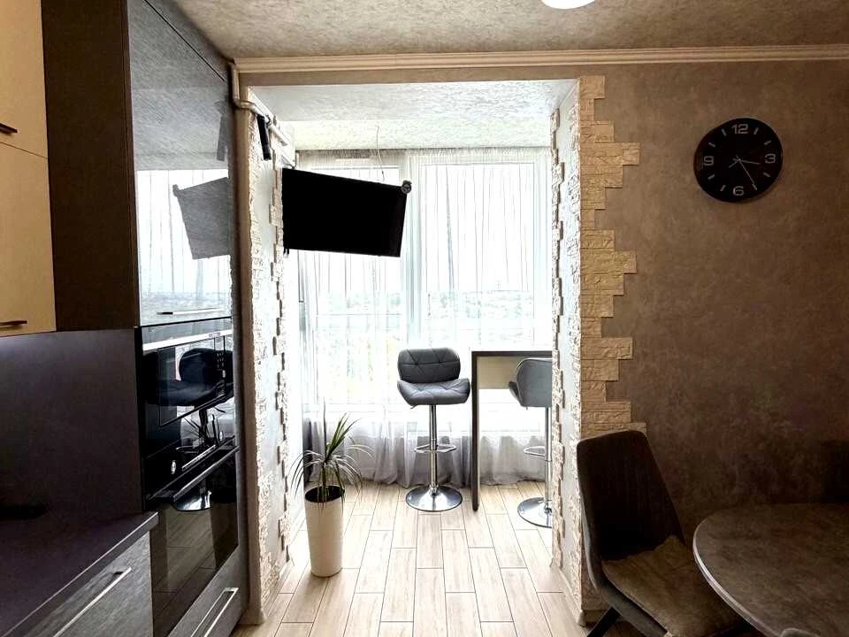 Apartment. Lviv, Bohdana Khmelnytskyi St., (Building 1)