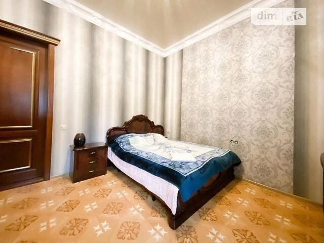 Продаж частини будинку на вул. Оборонна 8, 5 кімнат • ID 343