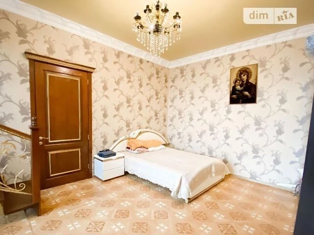 Продаж частини будинку на вул. Оборонна 8, 5 кімнат • ID 343