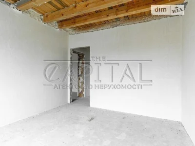 Продаж 3 поверхового будинку з опаленням і ділянкою на 10 со