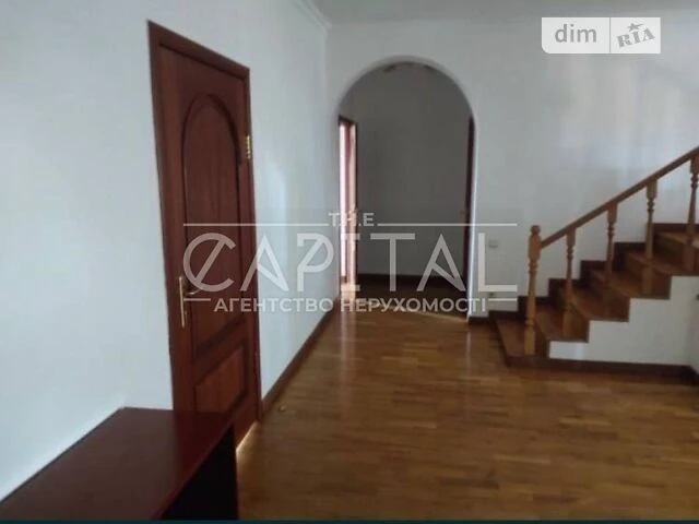 Продаж 3 поверхового будинку з балконом і ділянкою на 12 сот