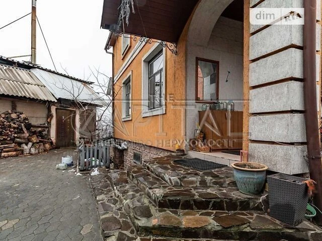 Продаж 2 поверхового будинку з ділянкою на 9 соток, 900 кв.