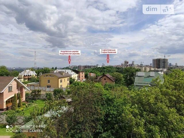 Продаж 4 поверхового будинку з верандою і ділянкою на 8 сото