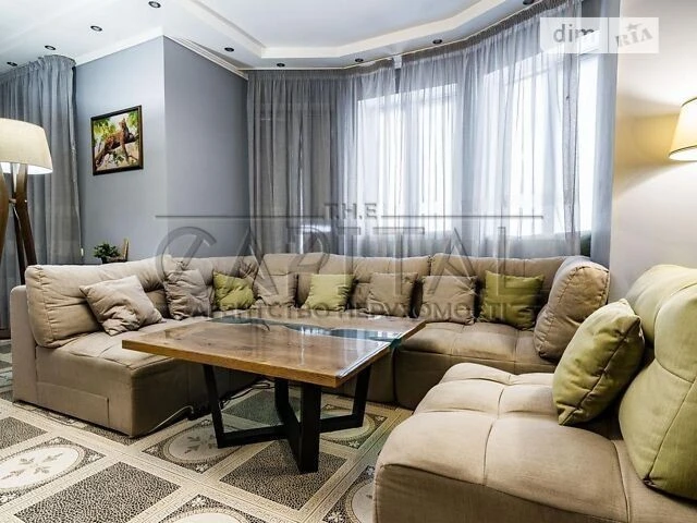 Продаж 2 поверхового будинку з гаражем і ділянкою на 10 сото