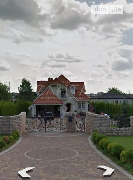Продаж 2 поверхового будинку з гаражем і ділянкою на 18 сото